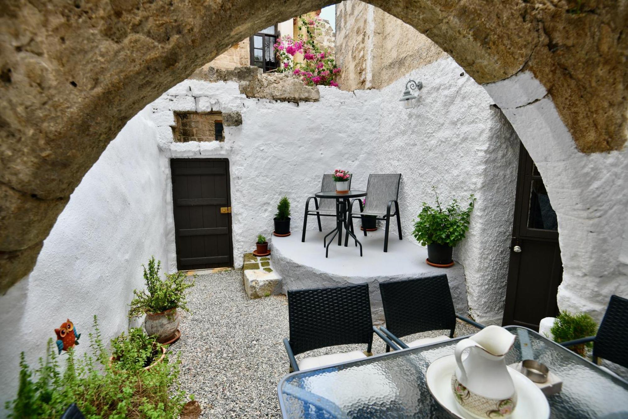 Penelope Garden House Old Town Apartamento Rhodes City Exterior foto